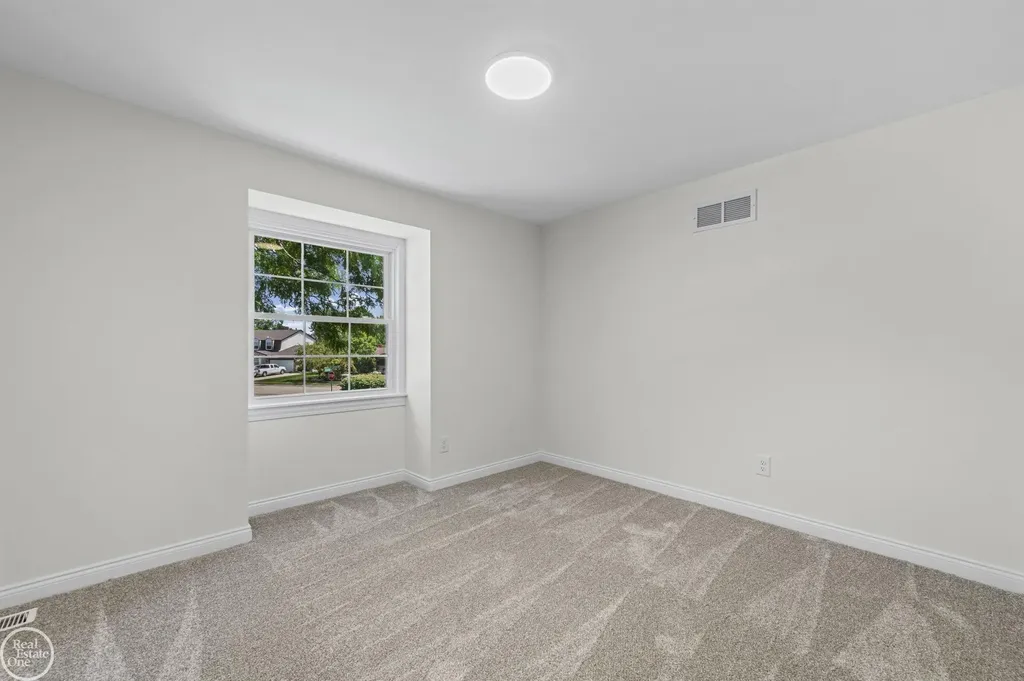 39713 Chaffer Court Clinton Charter Township MI 48038