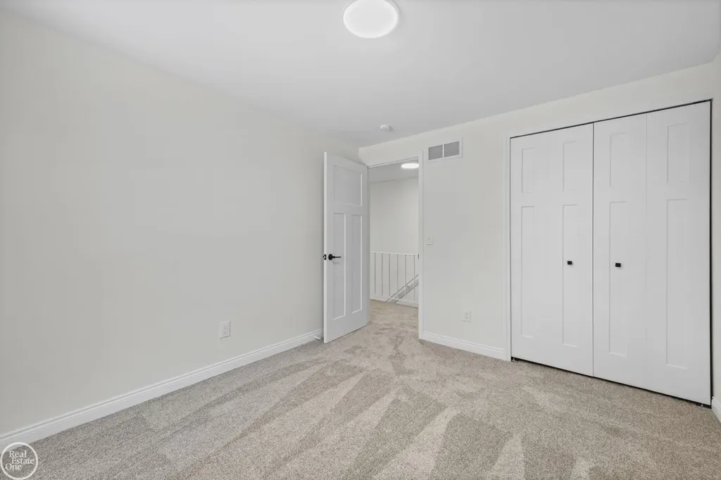39713 Chaffer Court Clinton Charter Township MI 48038