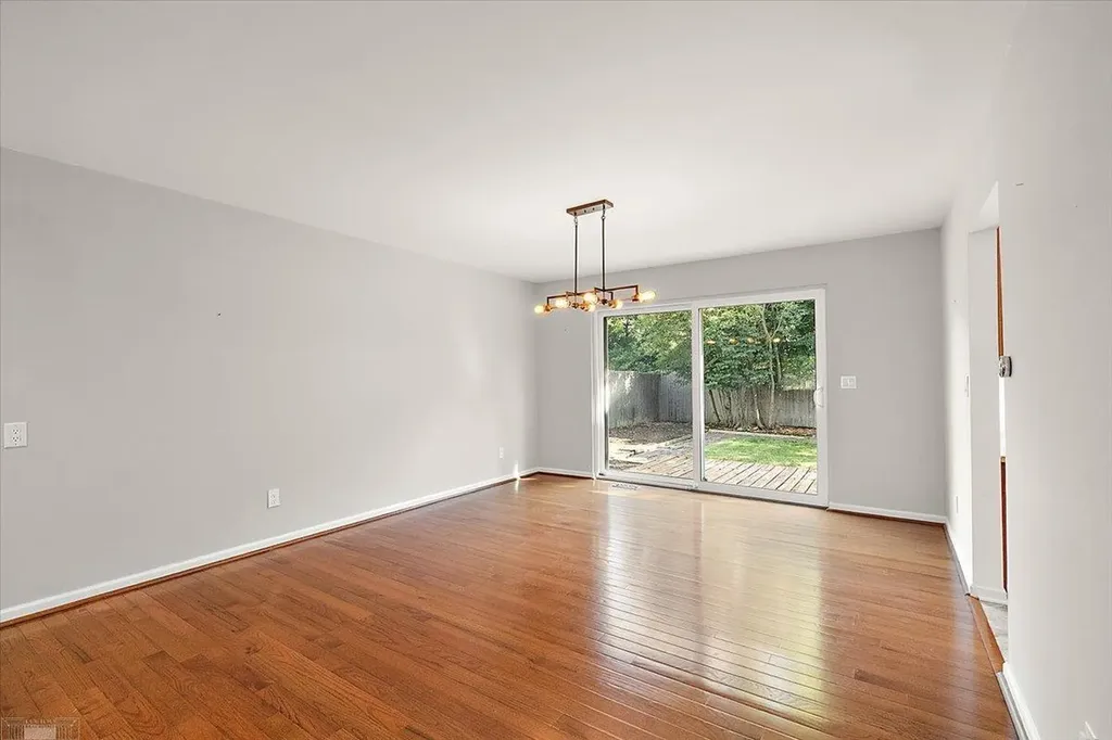 901 Hollywood Avenue Grosse Pointe Woods City MI 48236
