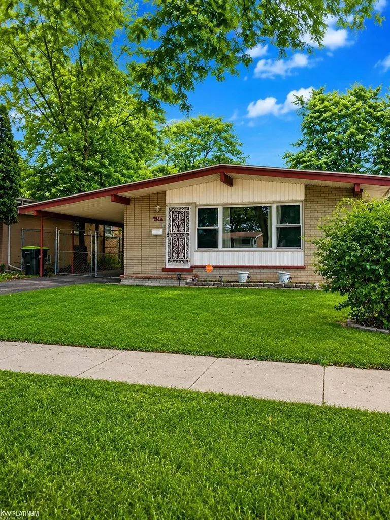 488 Bay Street Pontiac City MI 48342