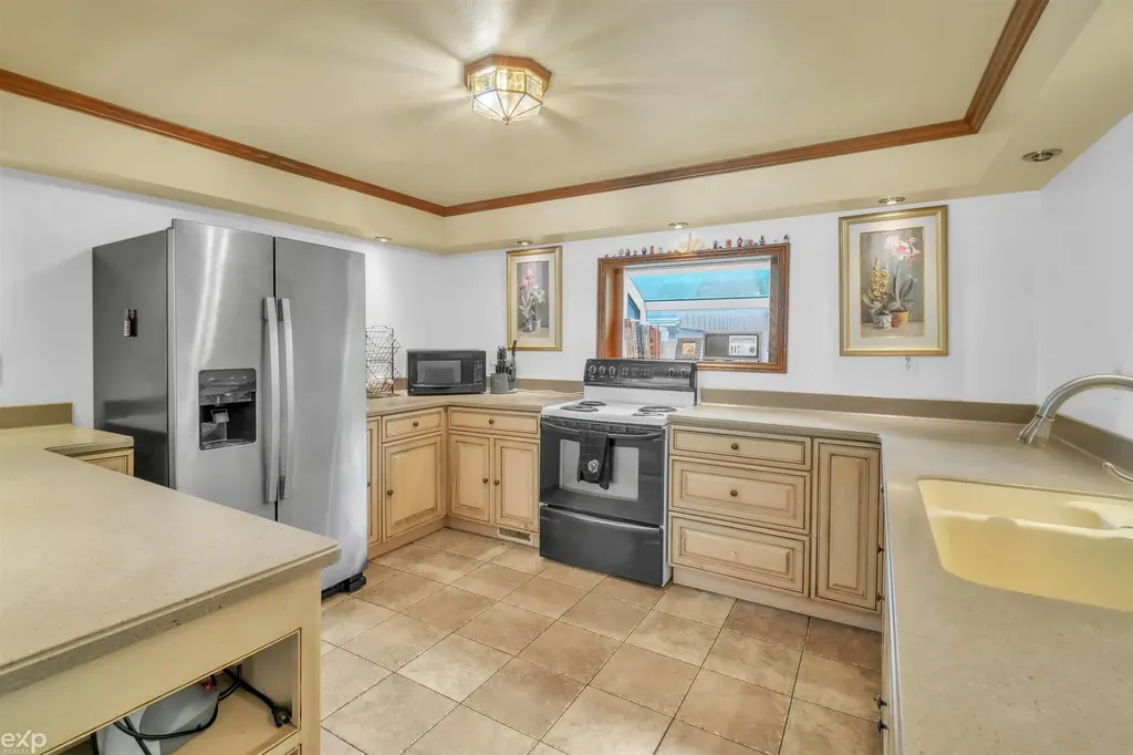 702 Bay Road Bangor Charter Township MI 48706