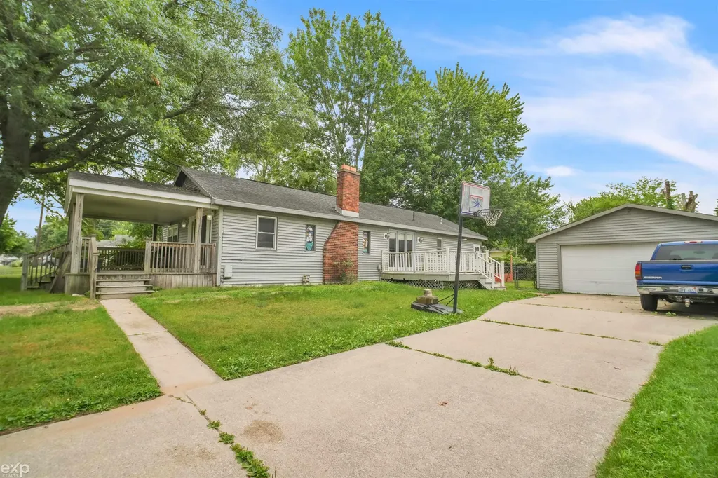 702 Bay Road Bangor Charter Township MI 48706
