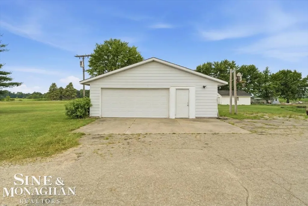 7887 Slattery Road Burlington Township MI 48416