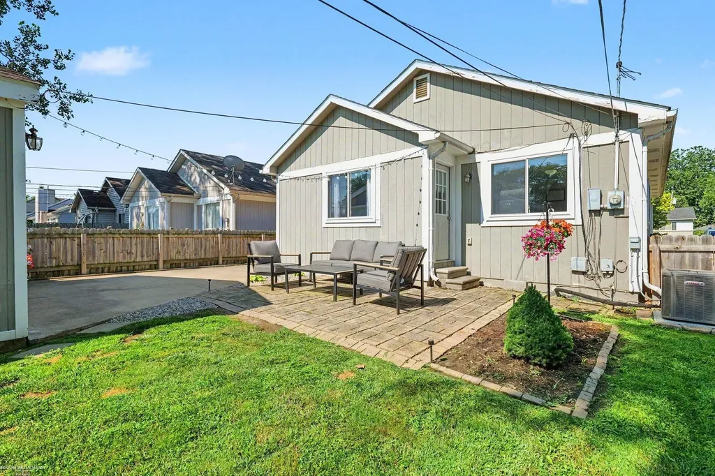 39198 Willmarth Street Harrison Charter Township MI 48045