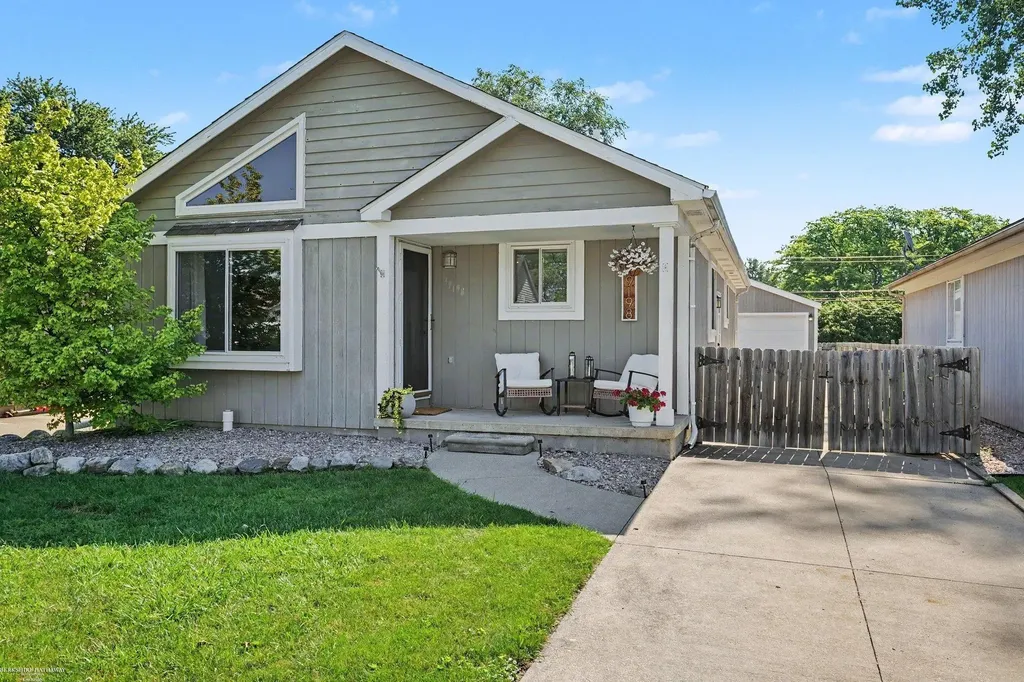 39198 Willmarth Street Harrison Charter Township MI 48045