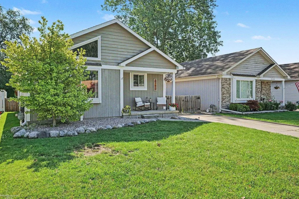 39198 Willmarth Street Harrison Charter Township MI 48045