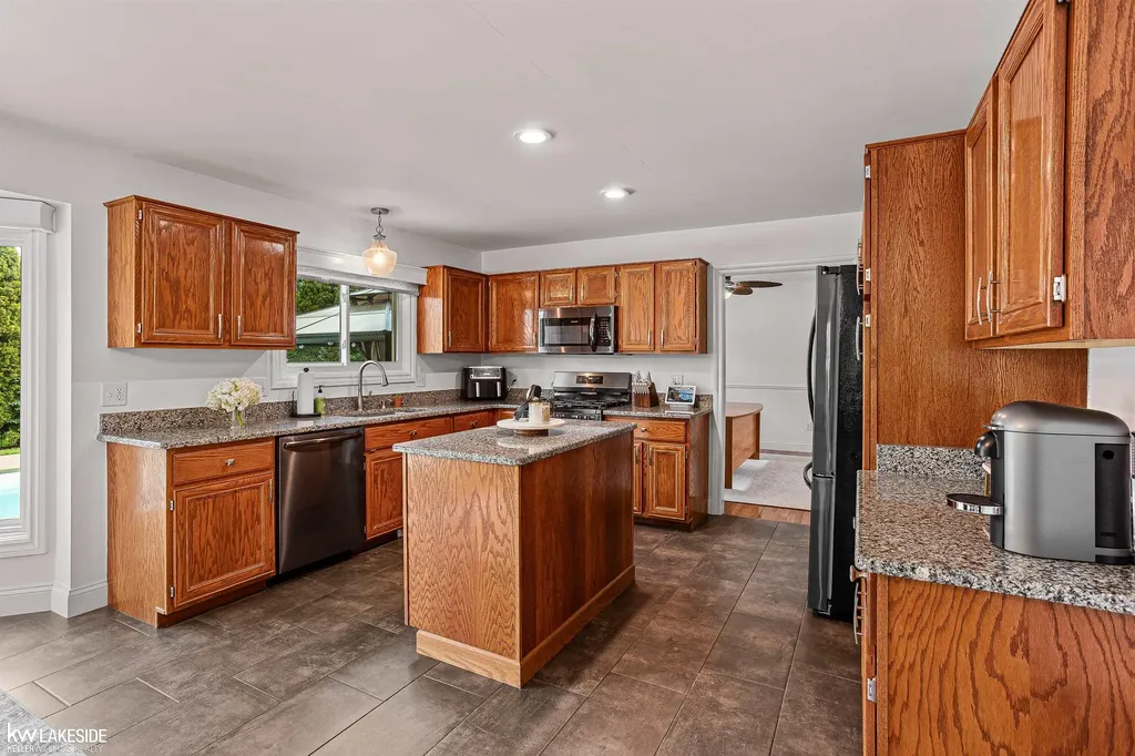 19773 Prince Drive Macomb Township MI 48044
