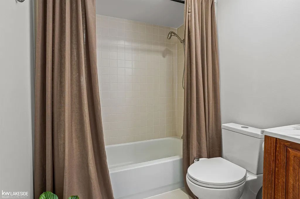 19773 Prince Drive Macomb Township MI 48044