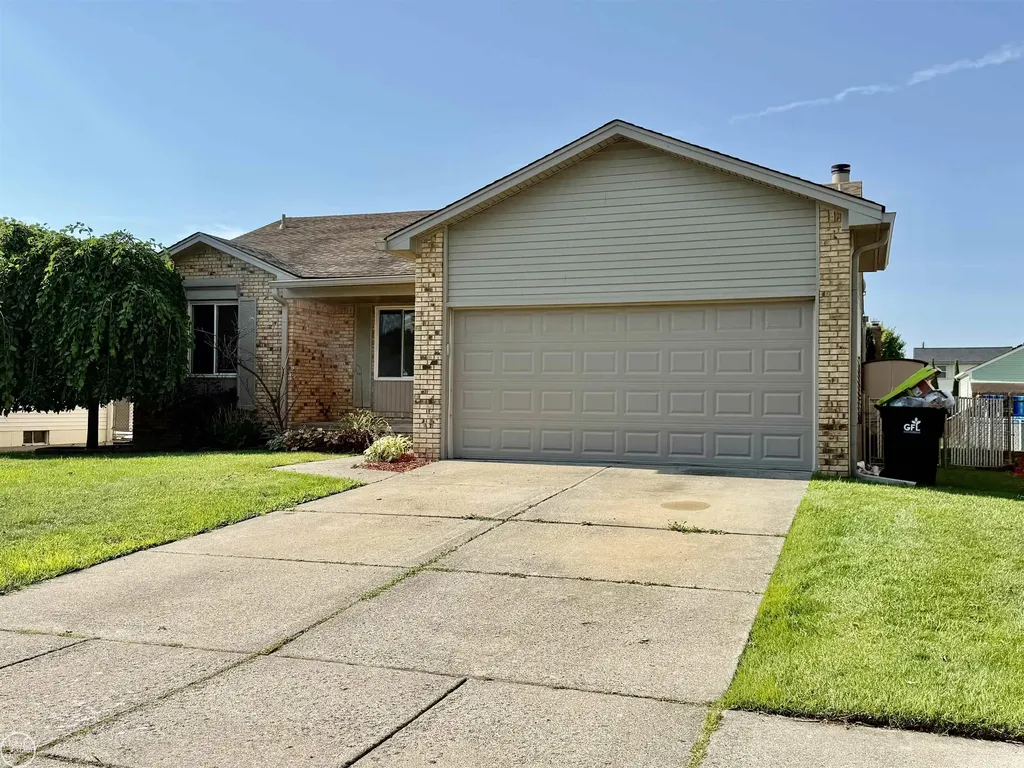 25806 Rose Street Chesterfield Township MI 48051