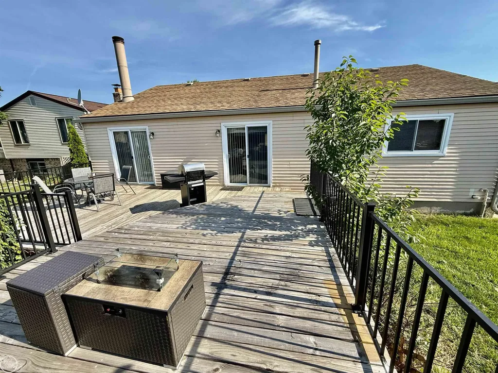 25806 Rose Street Chesterfield Township MI 48051