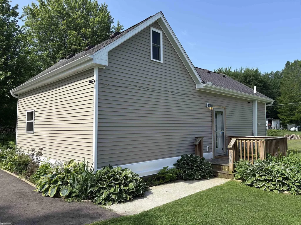 1718 Montague Street Unknown City MI 48729