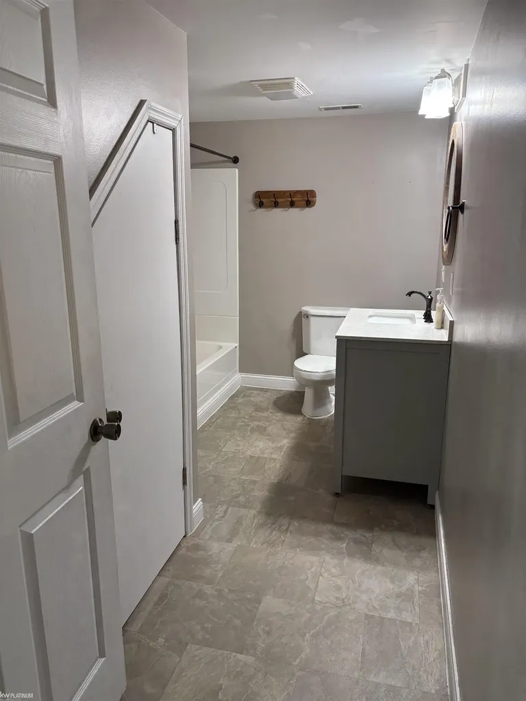 1718 Montague Street Unknown City MI 48729