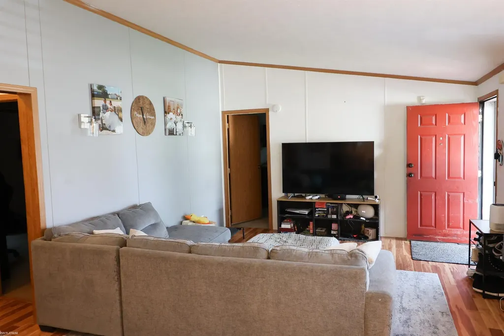 23157 Grey Gables Drive Clinton Charter Township MI 48036
