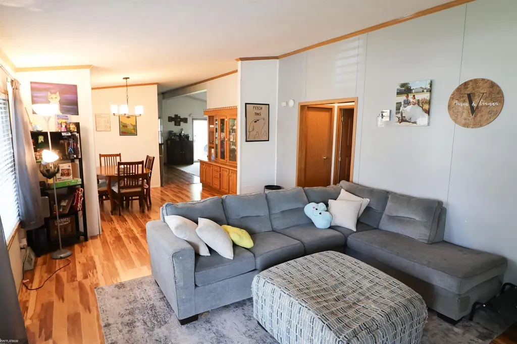 23157 Grey Gables Drive Clinton Charter Township MI 48036