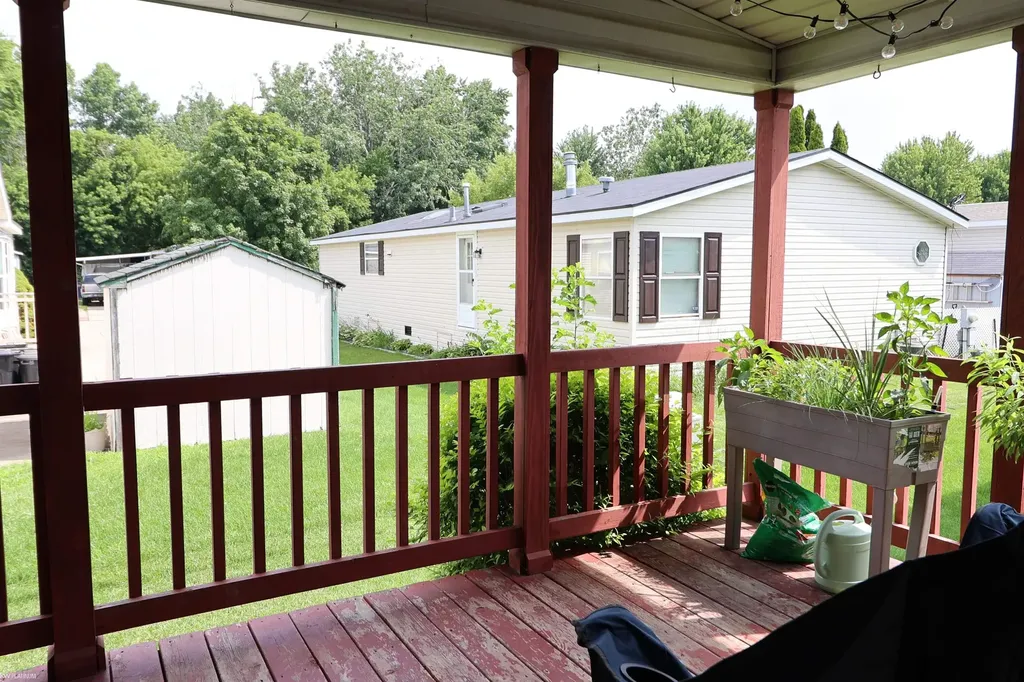 23157 Grey Gables Drive Clinton Charter Township MI 48036