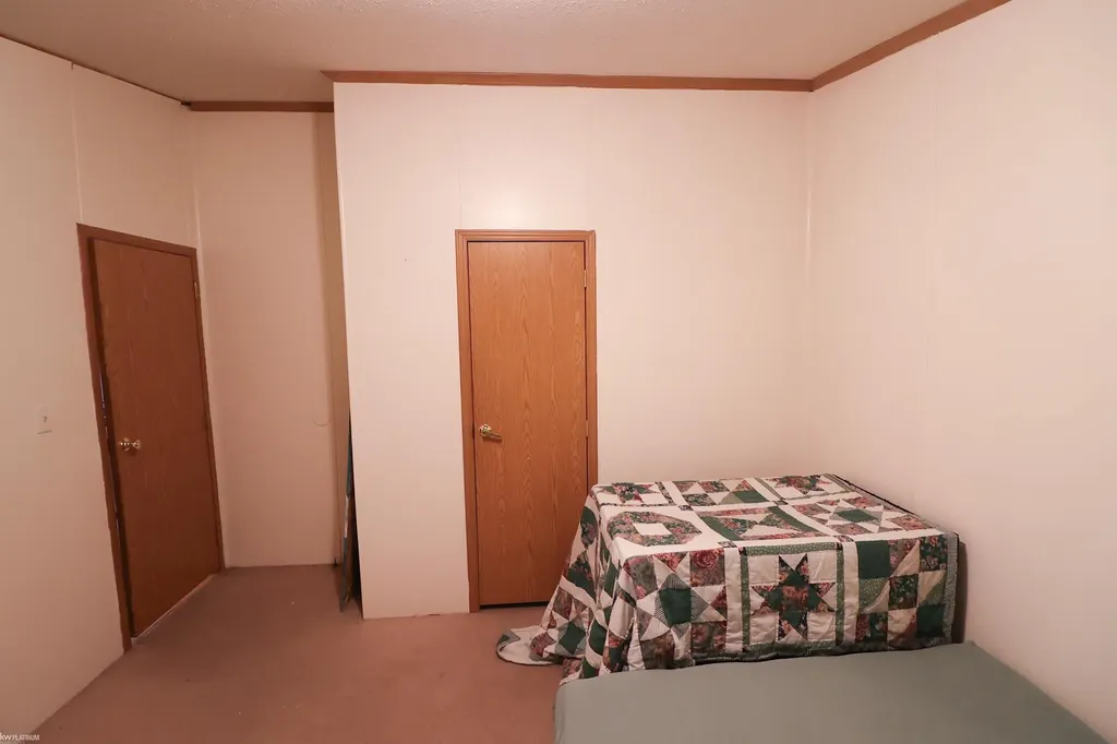 23157 Grey Gables Drive Clinton Charter Township MI 48036