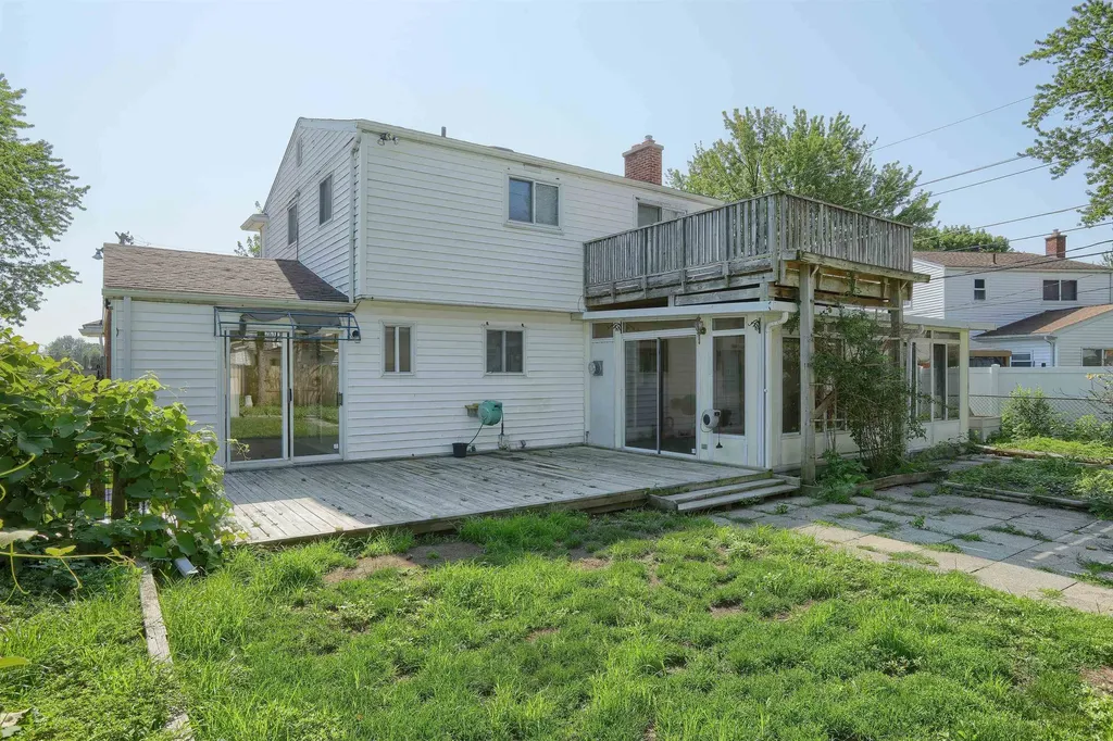 39533 Spalding Drive Sterling Heights City MI 48313