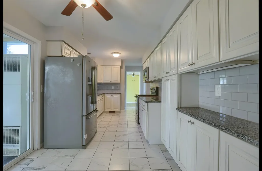 39533 Spalding Drive Sterling Heights City MI 48313