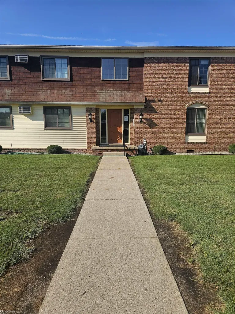1900 River Road Marysville City MI 48040