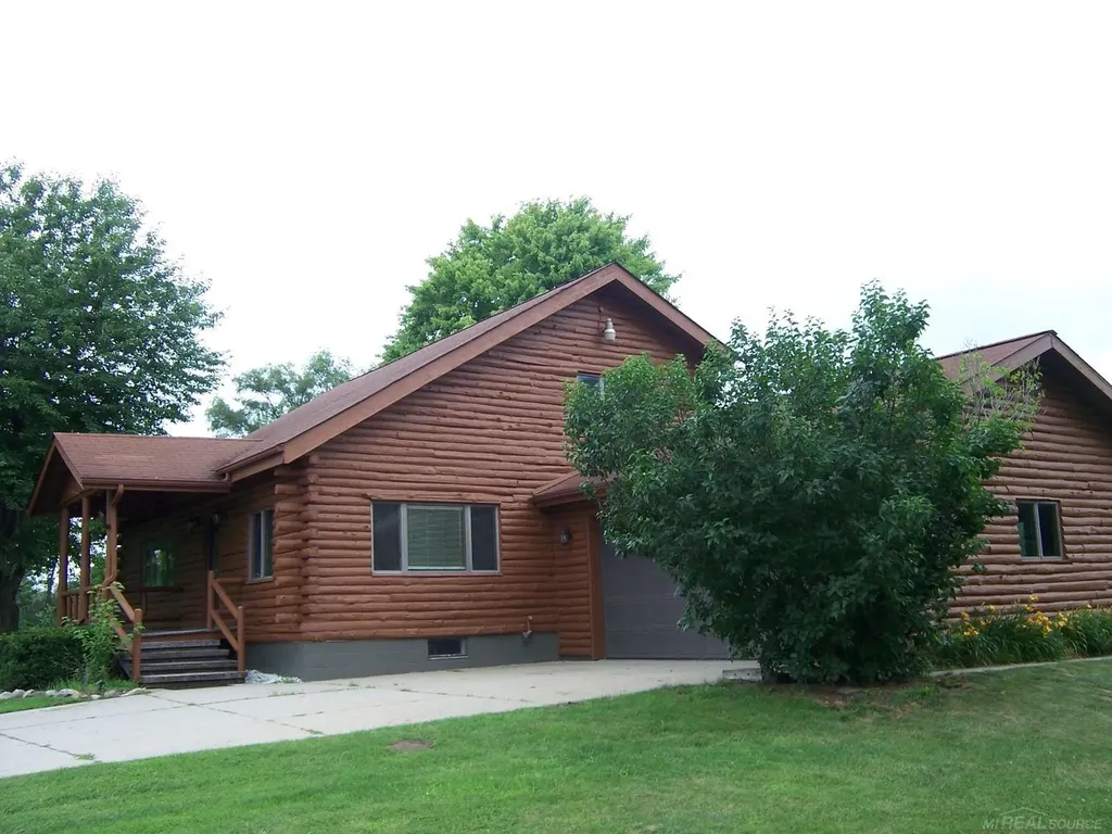 1535 Bauman Road Columbus Township MI 48063