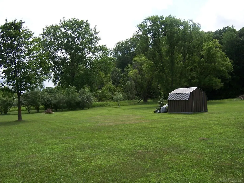 1535 Bauman Road Columbus Township MI 48063