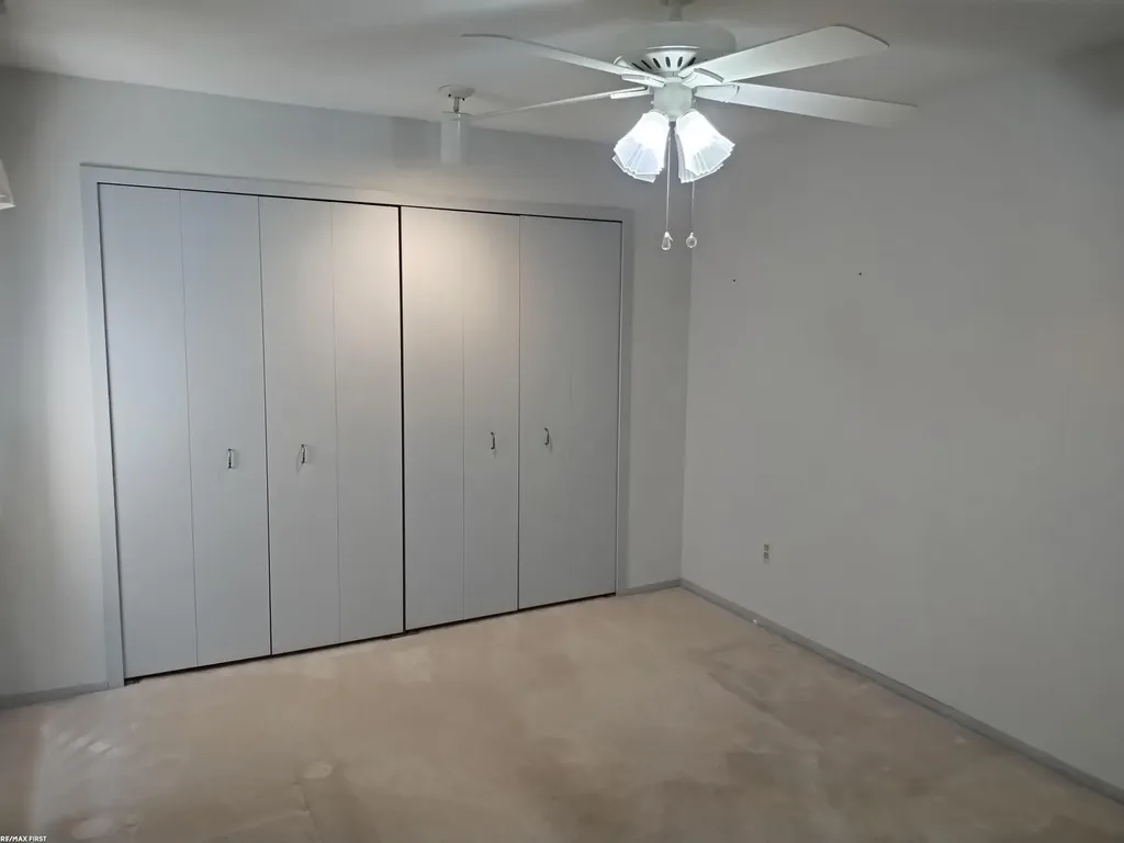 6619 Apt 102 Ridgefield Cir Street West Bloomfield Charter Township MI 48322