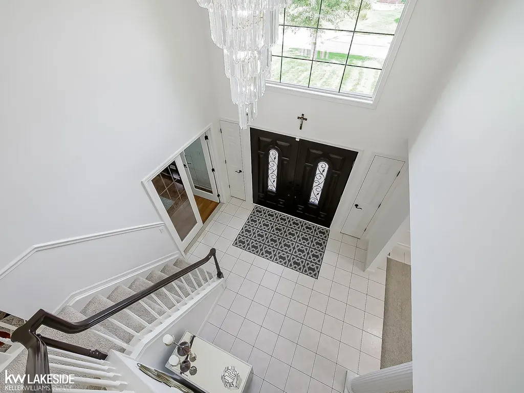 2058 Reagan Drive Rochester Hills City MI 48309