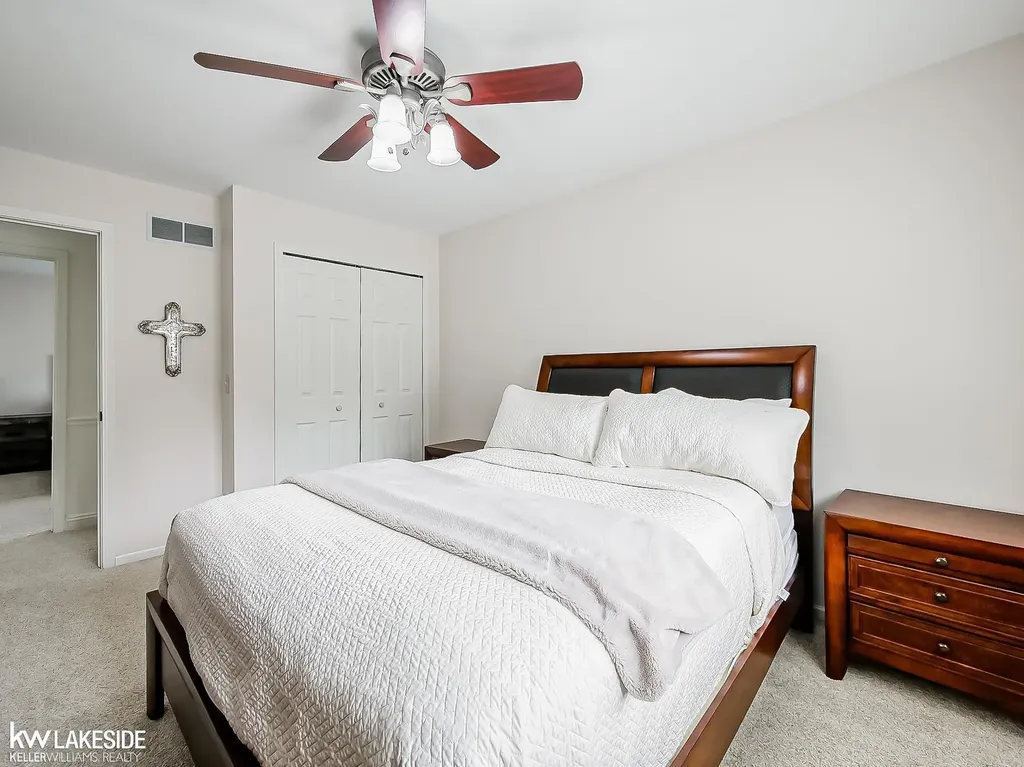 2058 Reagan Drive Rochester Hills City MI 48309