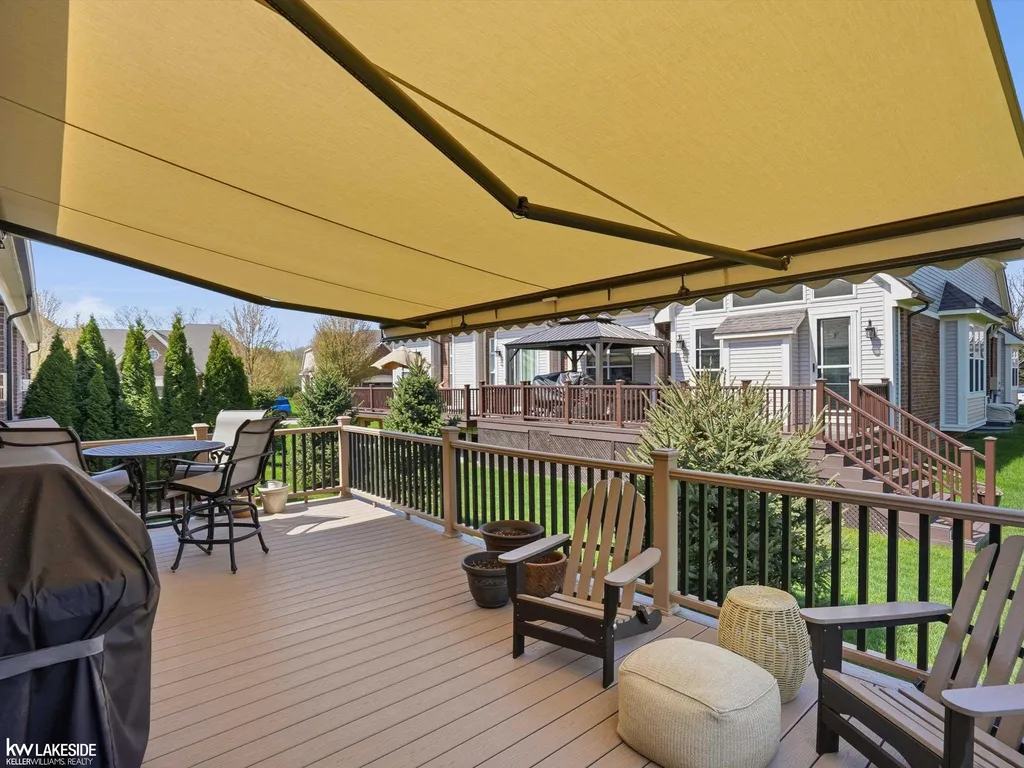 40617 Tulip Trace Clinton Charter Township MI 48036