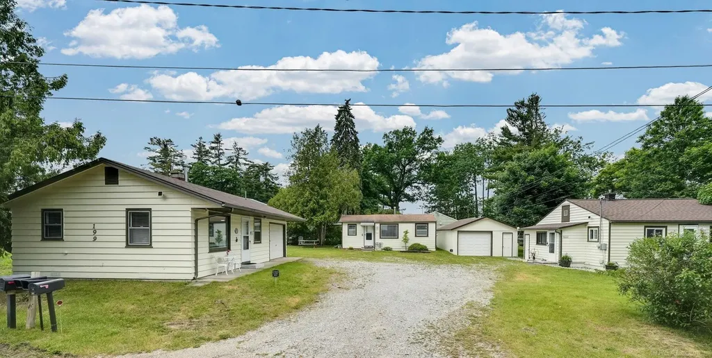 203-201-199 Gasoline Alley Unknown City MI 48629