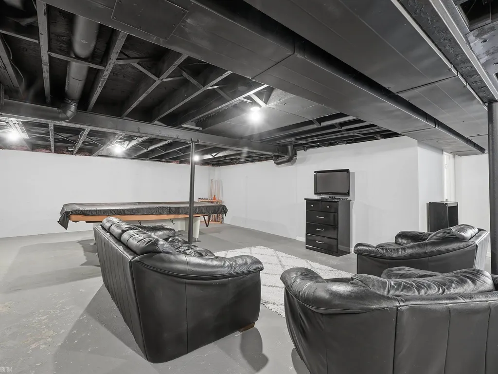 35806 Impala Drive Sterling Heights City MI 48312