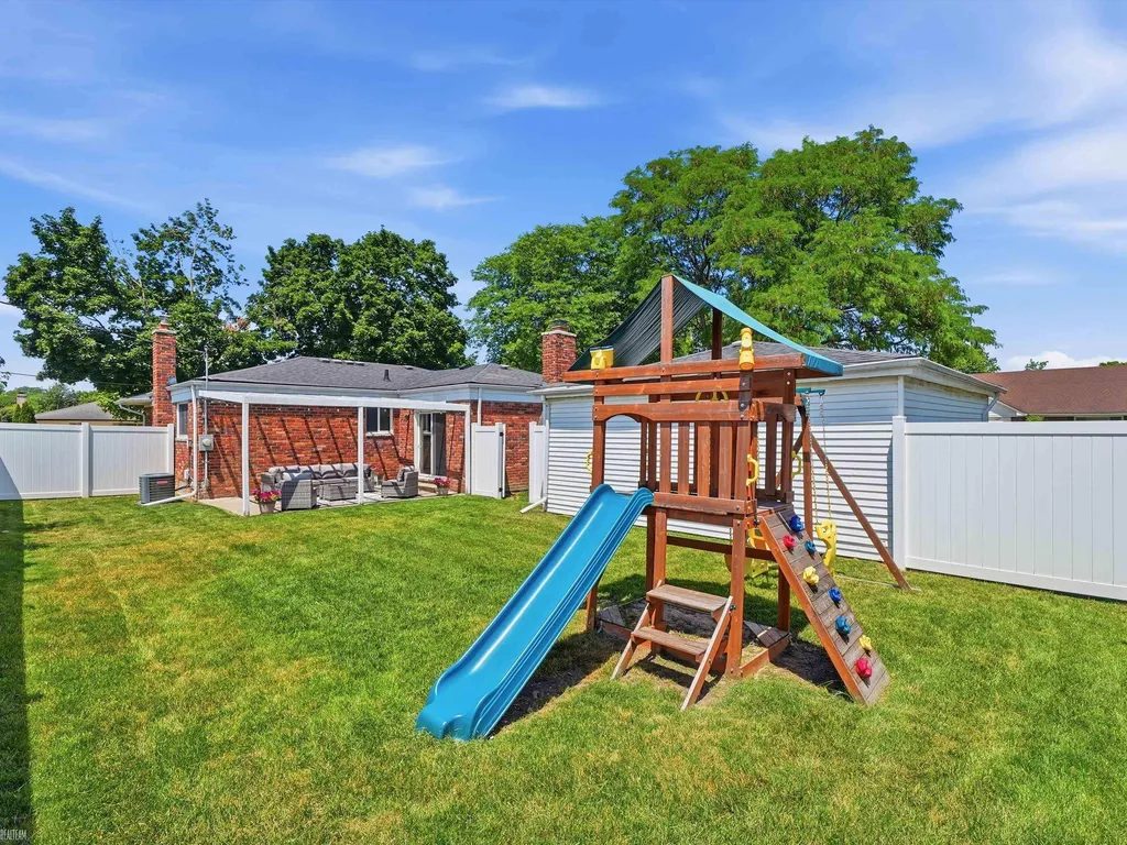 35806 Impala Drive Sterling Heights City MI 48312