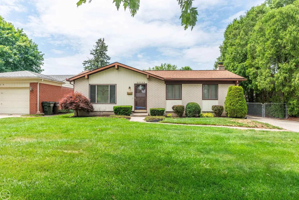 37733 Longacre Drive Sterling Heights City MI 48312