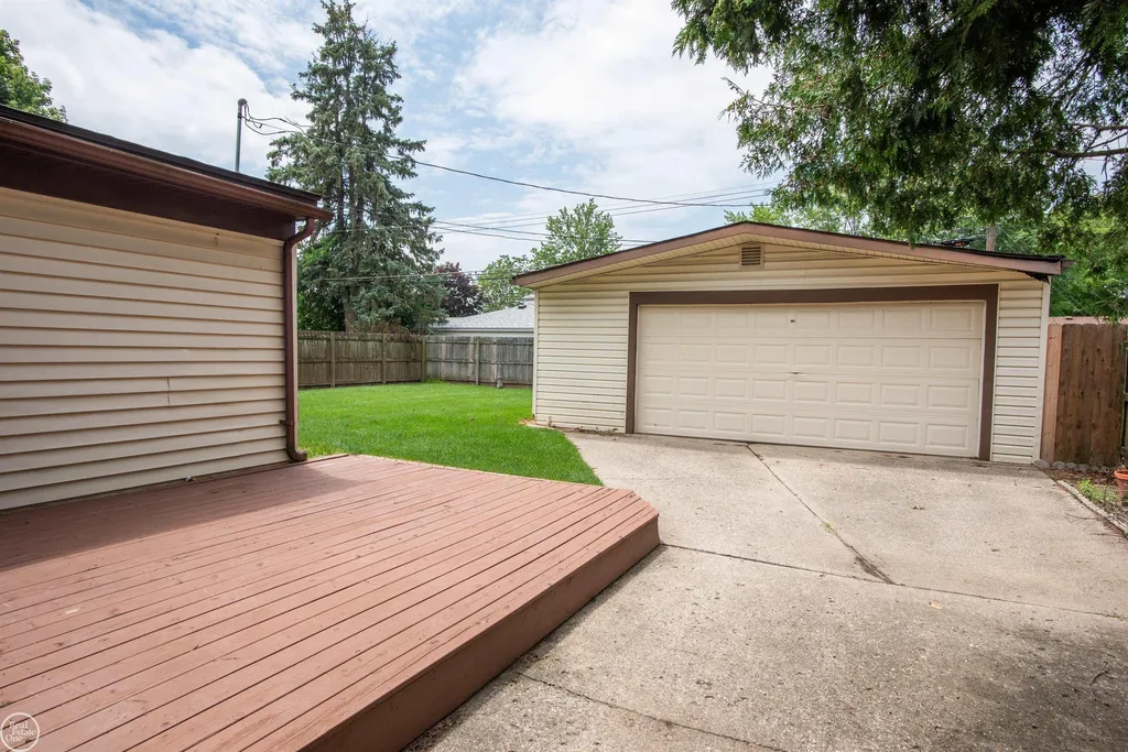 37733 Longacre Drive Sterling Heights City MI 48312