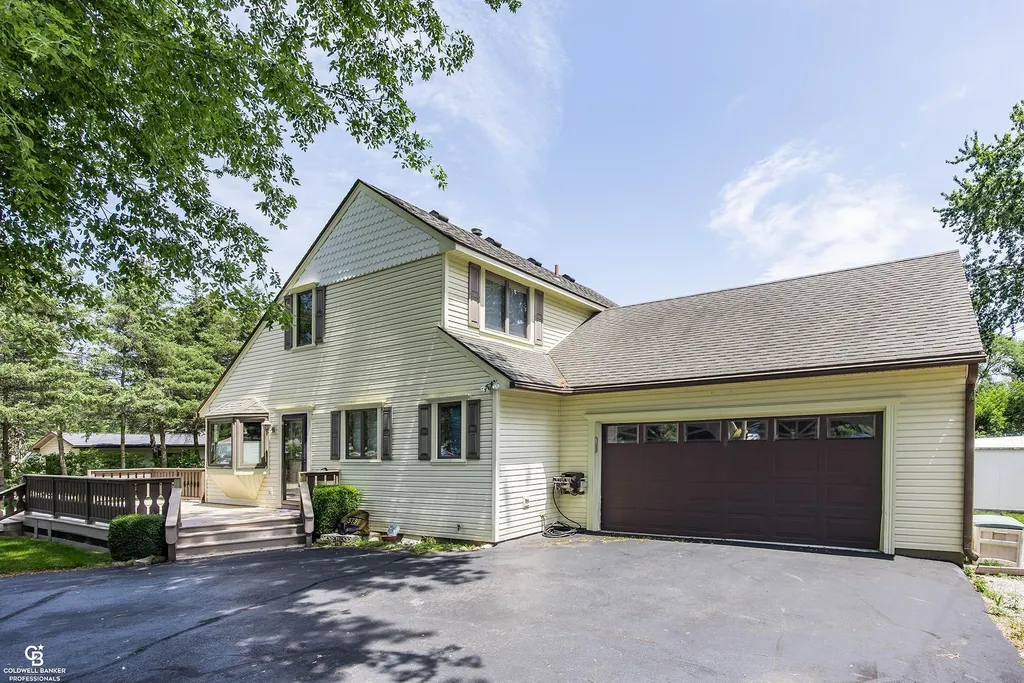 3737 Shorewood Road Burtchville Township MI 48059