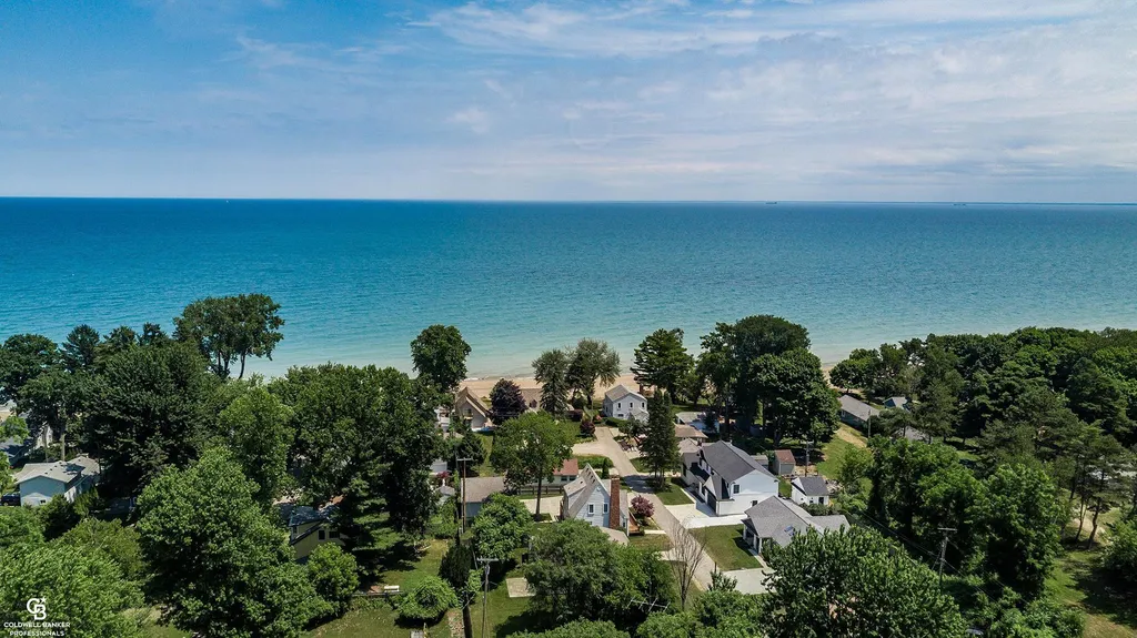 3737 Shorewood Road Burtchville Township MI 48059