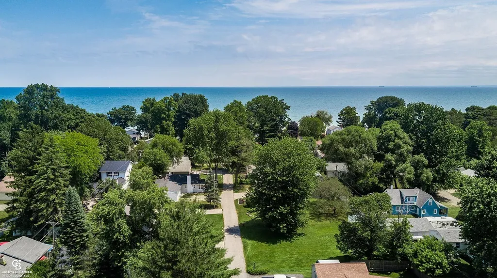 3737 Shorewood Road Burtchville Township MI 48059