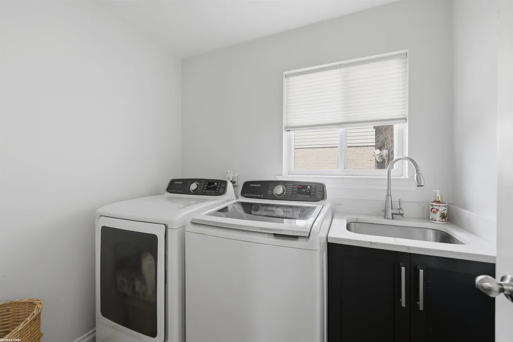 51341 Caroline Drive Chesterfield Township MI 48047