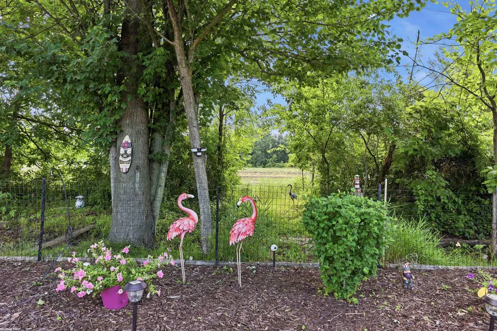 51341 Caroline Drive Chesterfield Township MI 48047