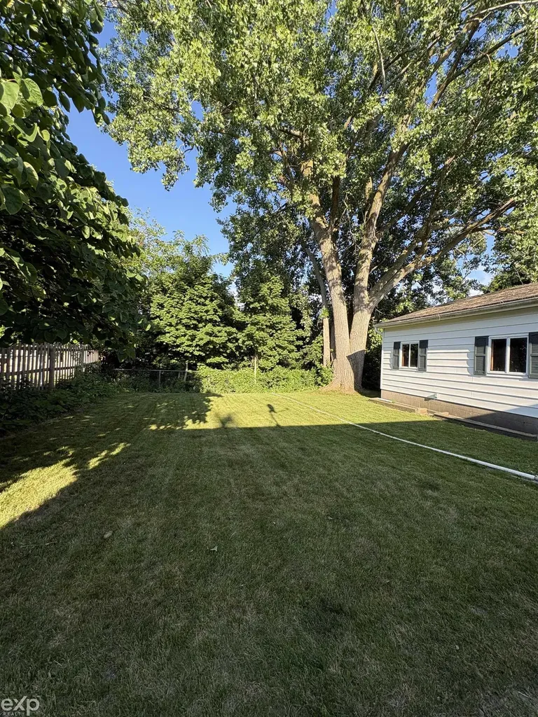 1101 Maple Street Essexville City MI 48732