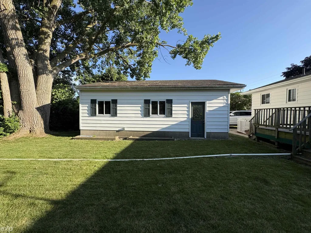 1101 Maple Street Essexville City MI 48732