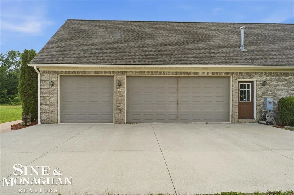 8113 Adair Road Casco Township MI 48064