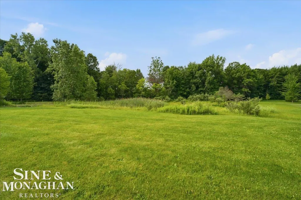 8113 Adair Road Casco Township MI 48064
