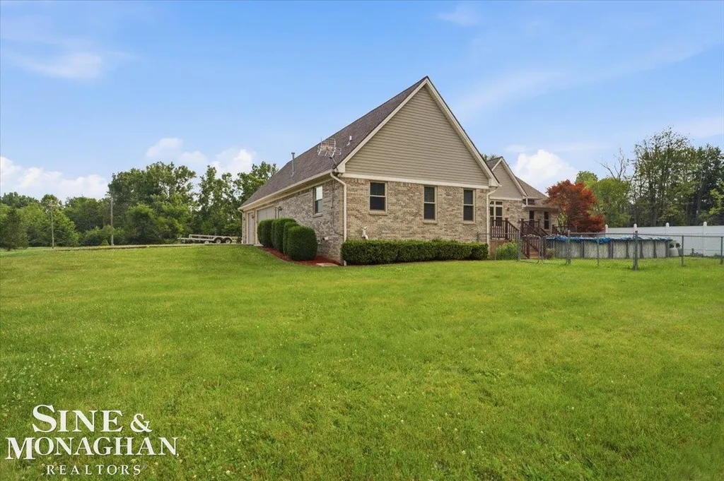 8113 Adair Road Casco Township MI 48064