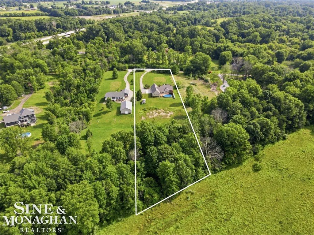 8113 Adair Road Casco Township MI 48064