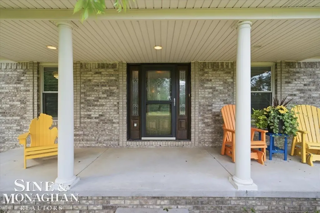 8113 Adair Road Casco Township MI 48064