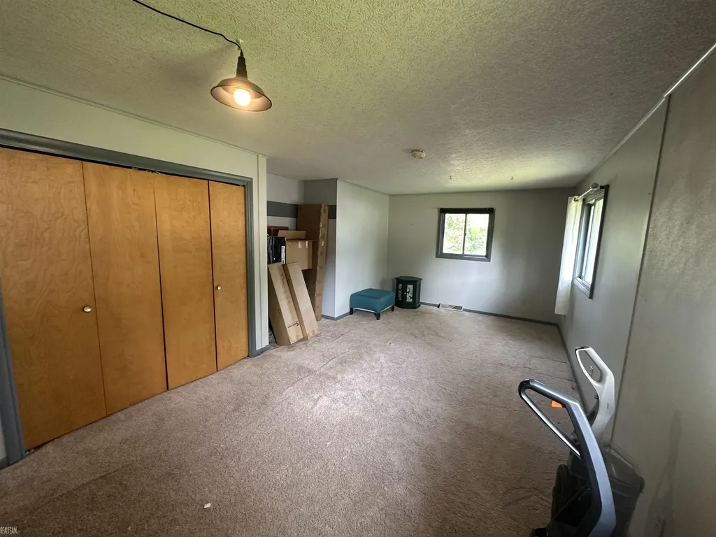 228 Indian Road Battle Creek City MI 49017