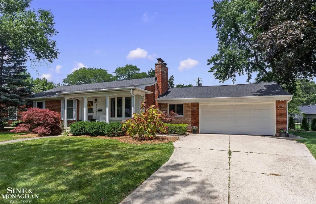 16146 Beverly Road Beverly Hills Village MI 48025