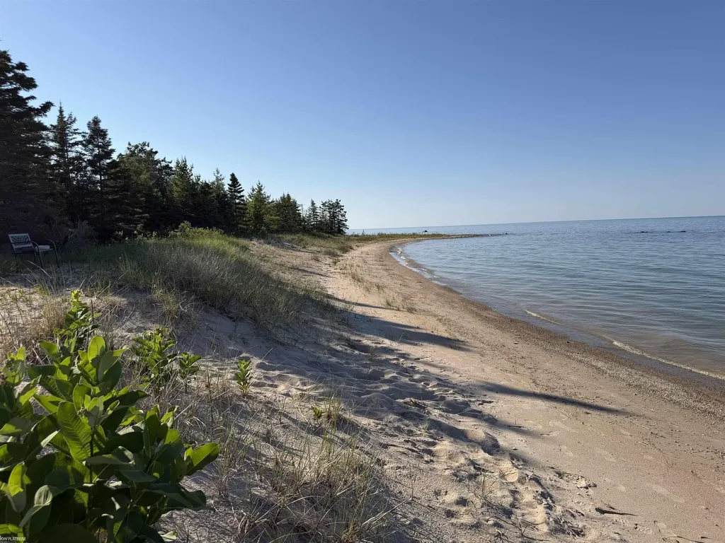 22870 Us-23 Highway Millersburg Village MI 49759