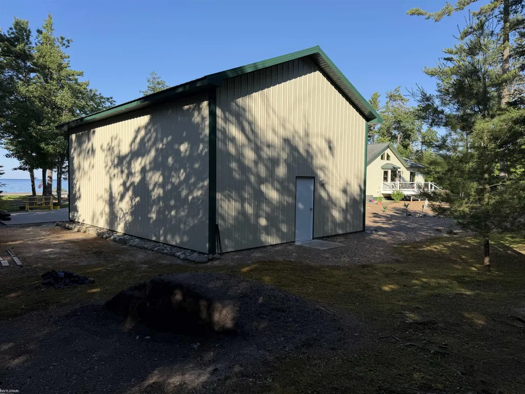 22870 Us-23 Highway Millersburg Village MI 49759